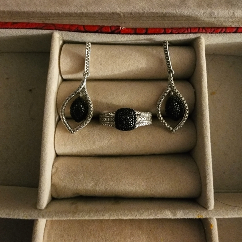 Earrings/ring